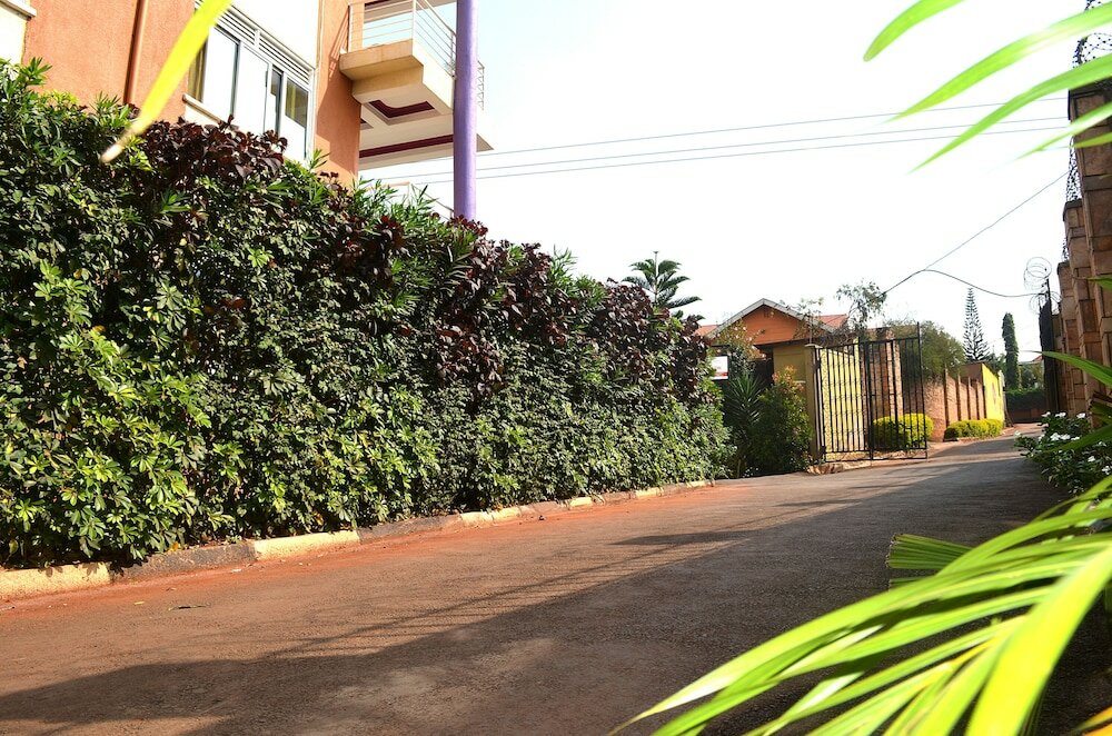 Фото Space Hotel Apartments & SPA