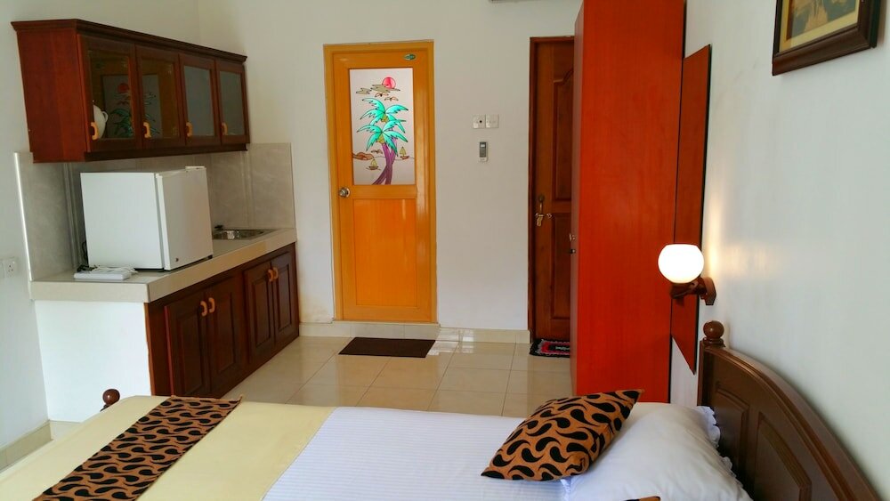 Фото Holiday Fashion Inn