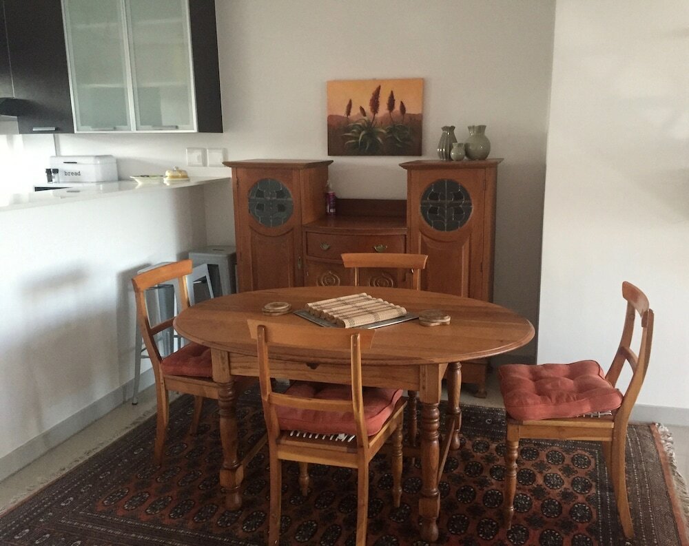 Фото The Quadrant Apartments