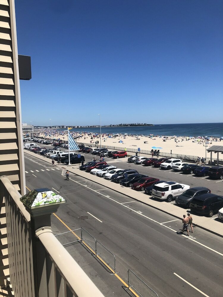 Фото Sea Spray Condo