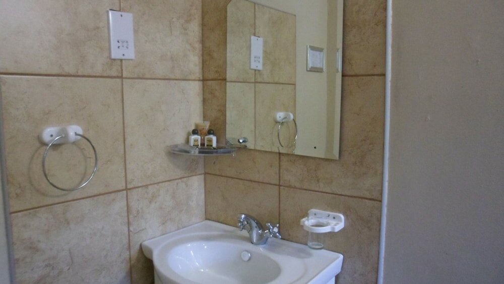 Фото Kamore Guest Inn