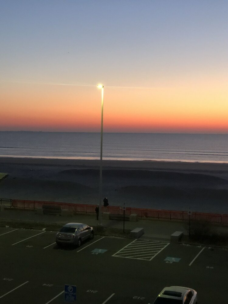 Фото Sea Spray Condo