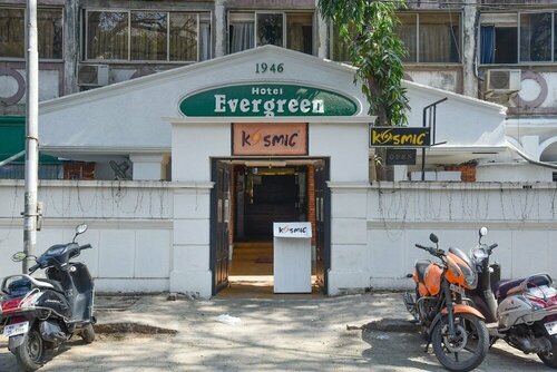 Гостиница Evergreen Hotel в Мумбаи