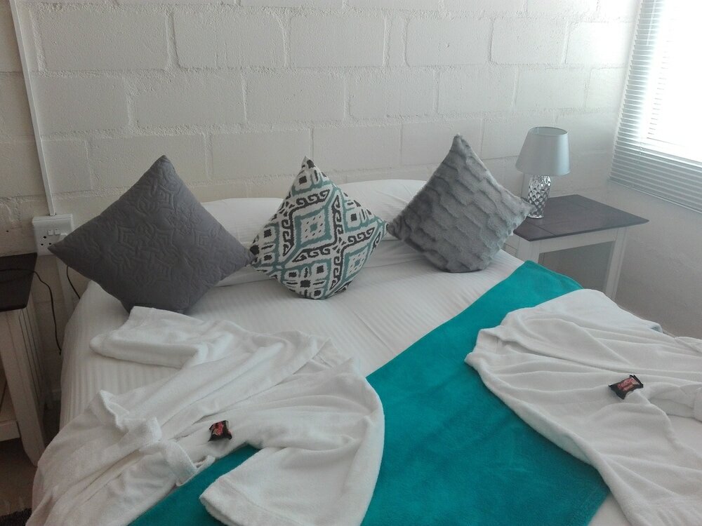 Фото Daisy Country Lodge