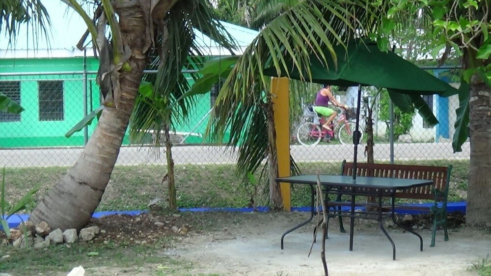 Фото Hacienda Tropical Guest House