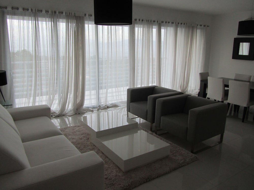 Фото Gala Tower Condo & Hotel