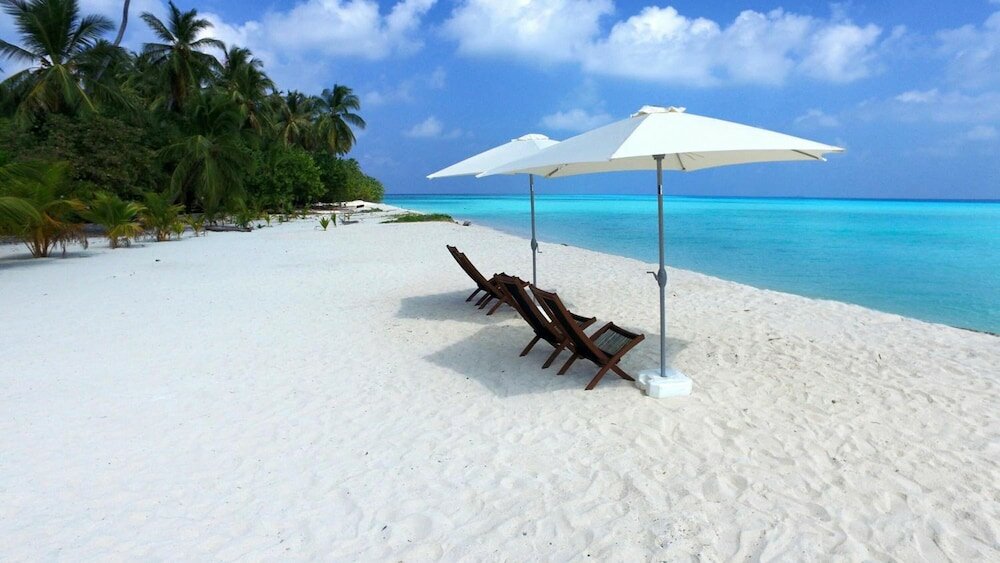 Фото Luau Beach Inn