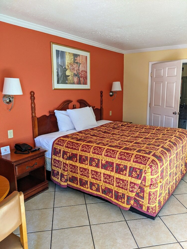 Фото Lake Houma Inn