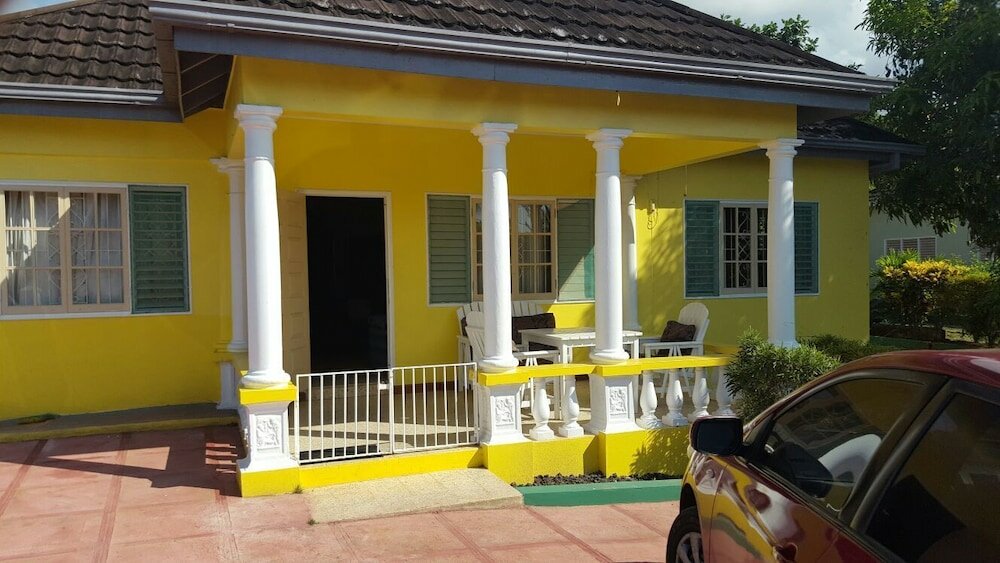 Фото Ocho Rios Pimento Villas