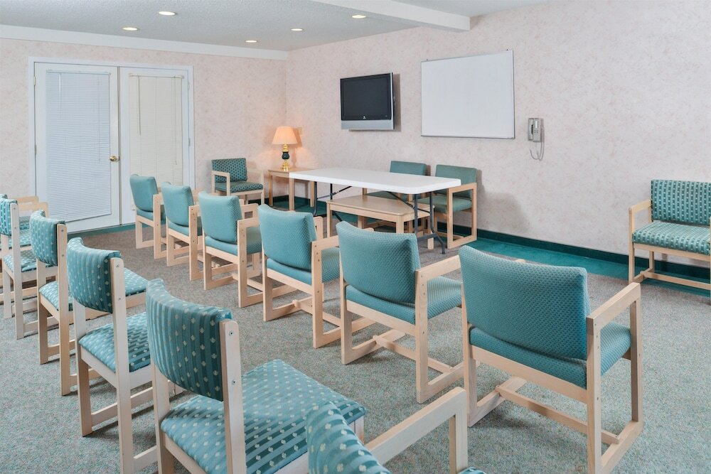 Фото Americas Best Value Inn & Suites Bluffton