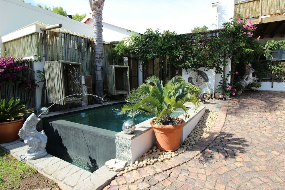 Фото La Boheme Bed and Breakfast