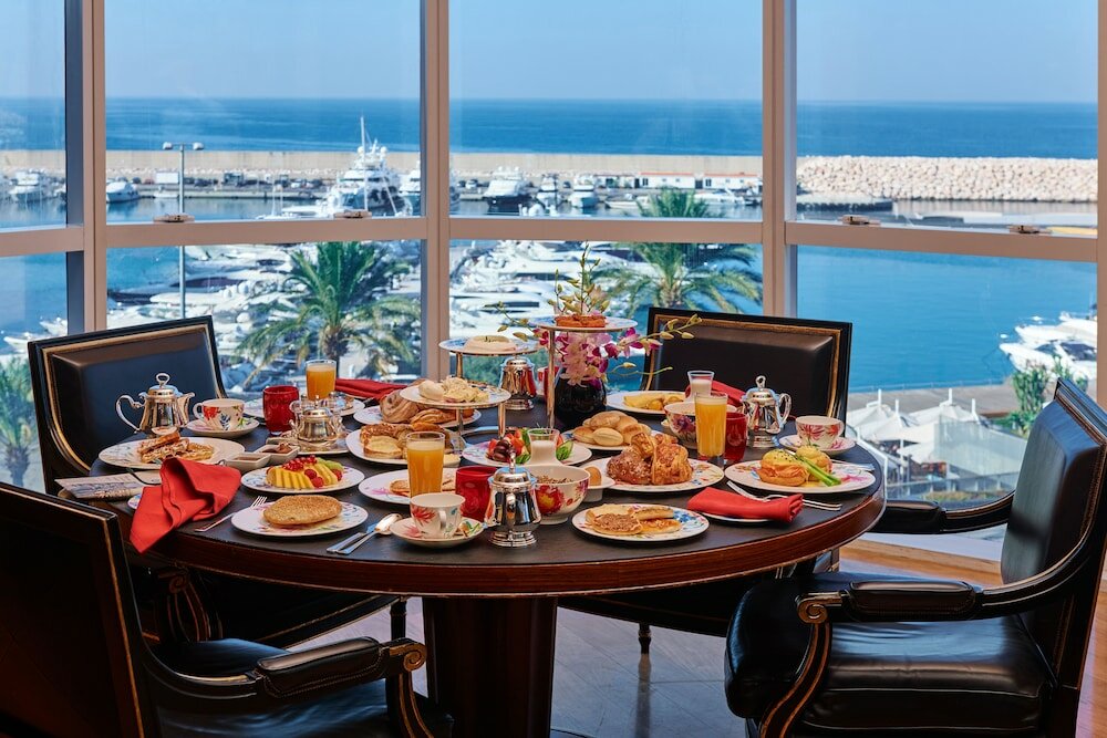 Фото Four Seasons Hotel Beirut