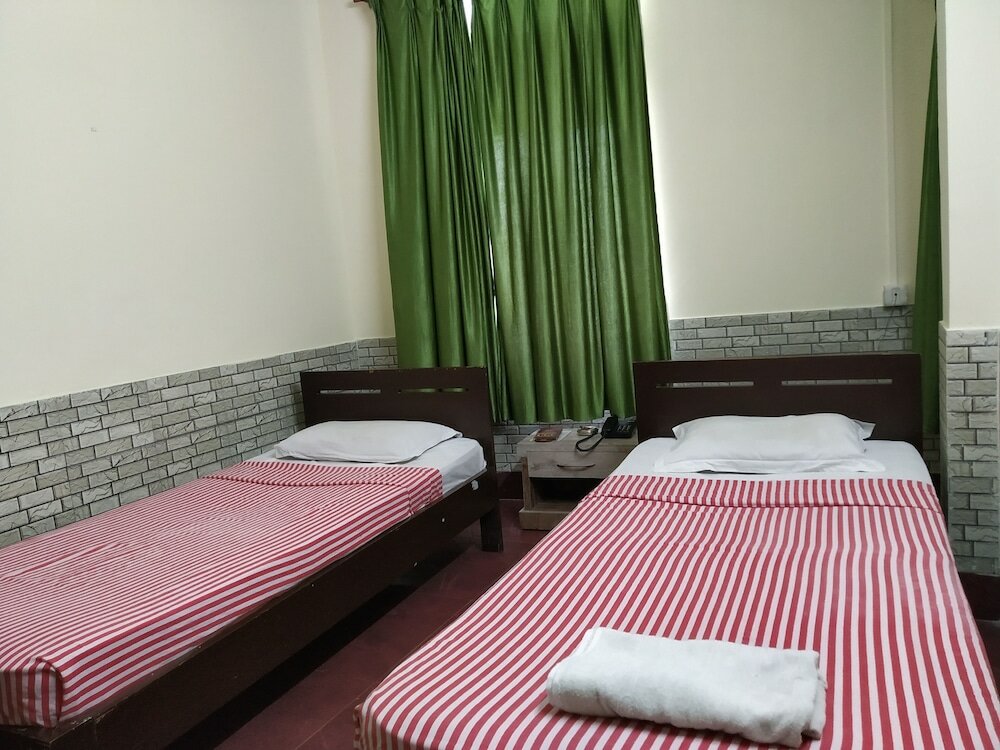 Фото Hotel Centre Point Tezpur