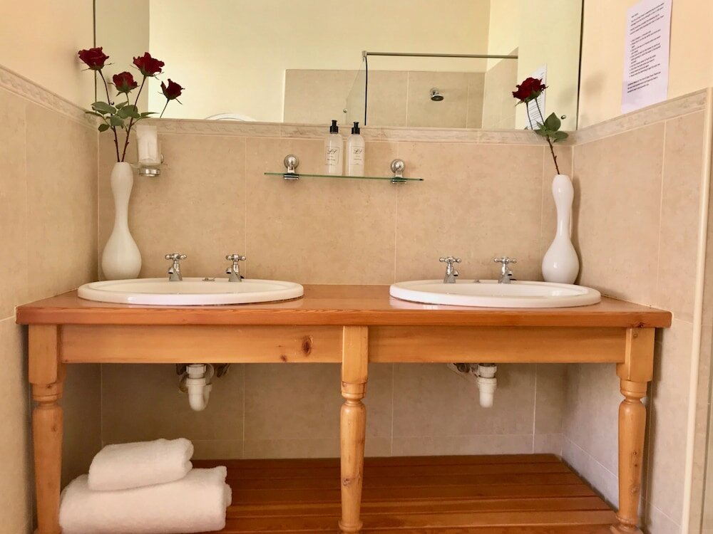 Фото Sundown Manor Guest House