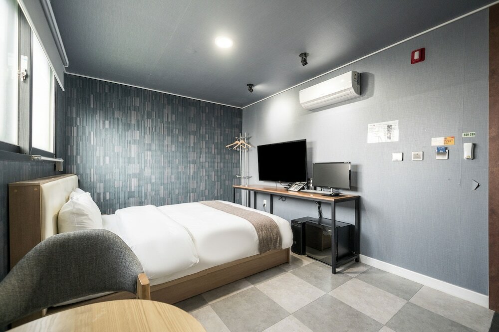 Фото Malu Hotel Suwon