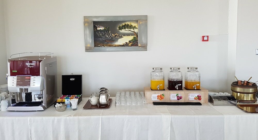 Фото Golden Beach Agiocampos Hotel