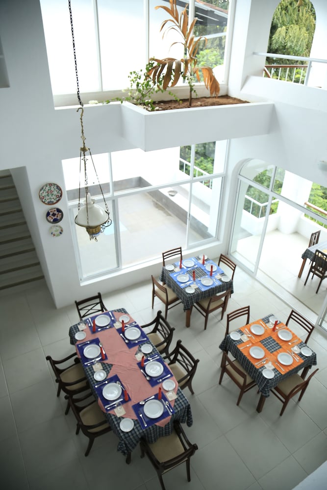 Фото Regent Lodge Kandy