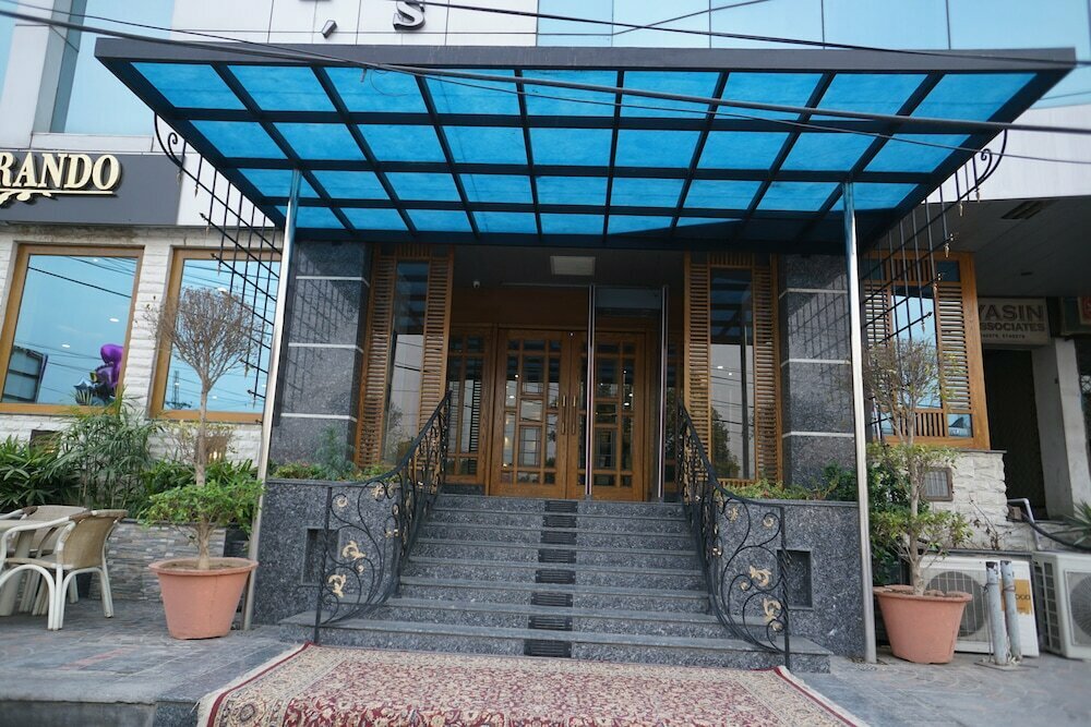 Hotel Faletti's Express Shimla Hill, Lahore, photo