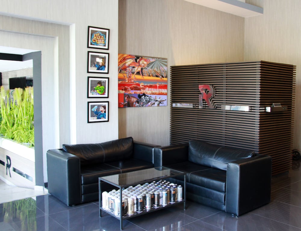 Фото Rise Urban Art Hotel