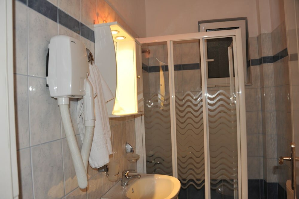 Фото Ceragio Hotel & Apartments