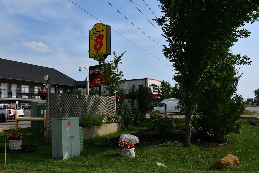 Фото Super 8 by Wyndham Fort McMurray
