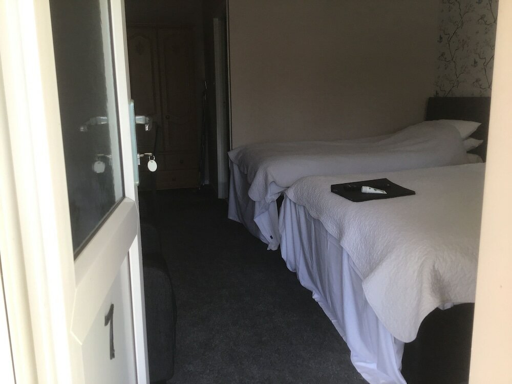 Фото The New Inn Motel