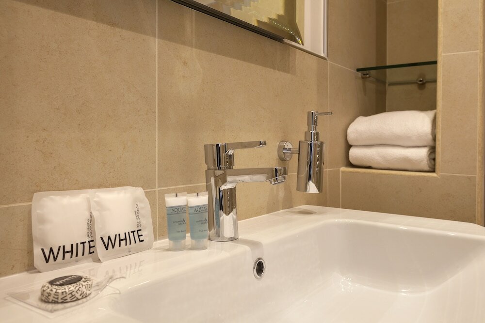 Фото Window on Rome