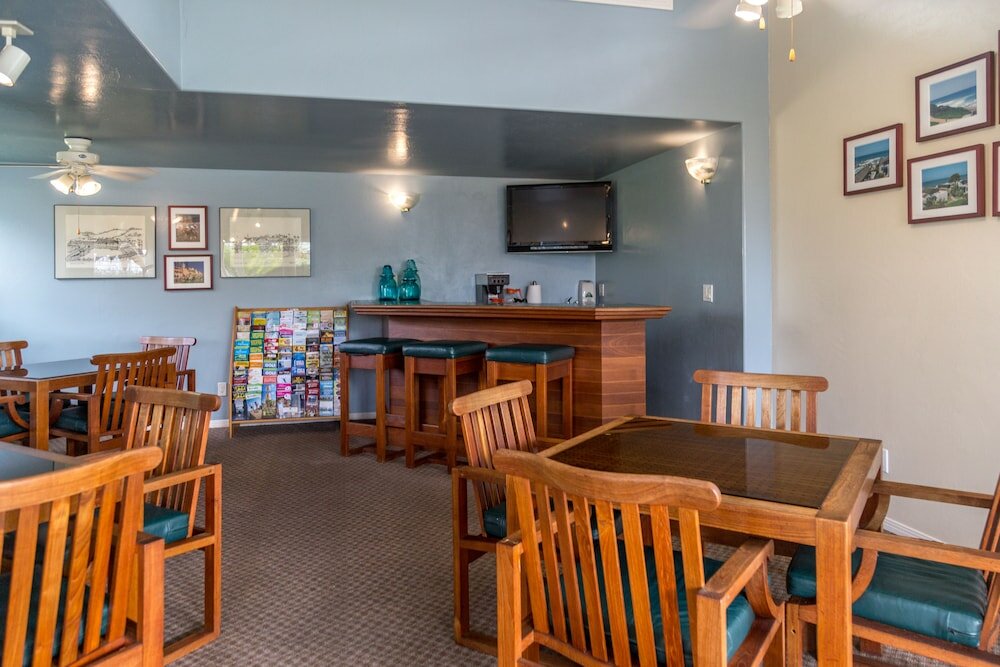 Фото Wave Crest Resort