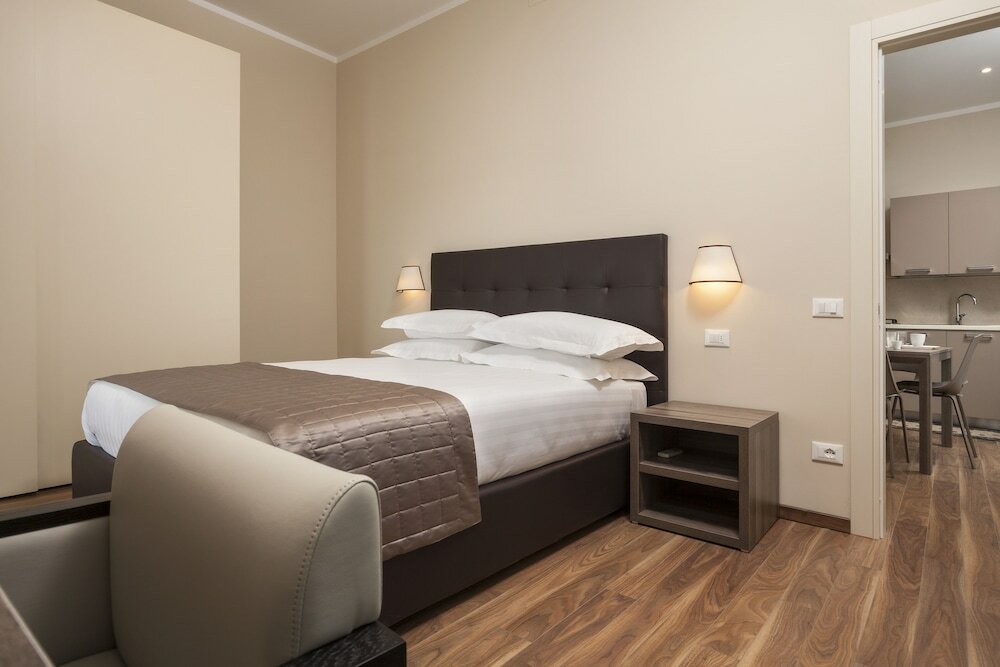 Фото Window on Rome