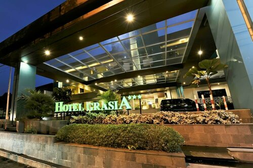 Гостиница Hotel Grasia в Семаранге