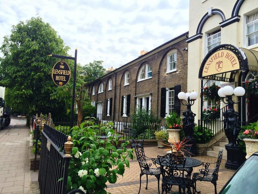 Фото Lensfield Hotel