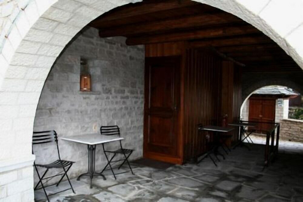 Фото Nikolas Guesthouse