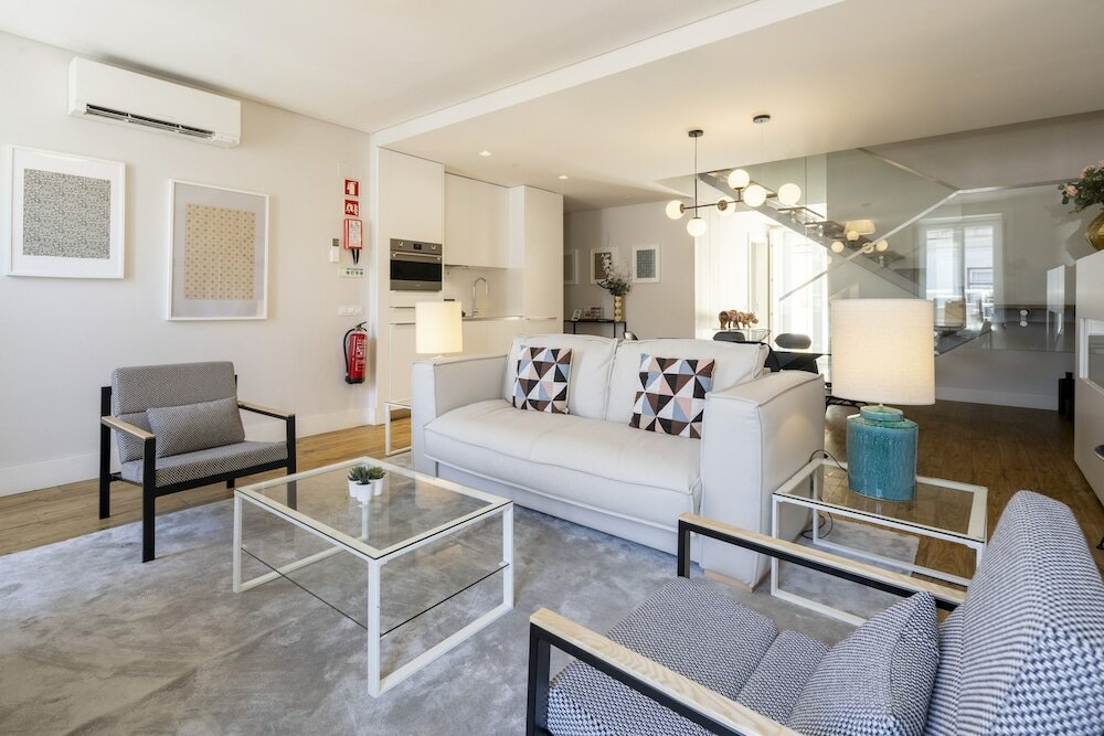 Фото Lisbon Best Apartments, площадь Шьяду