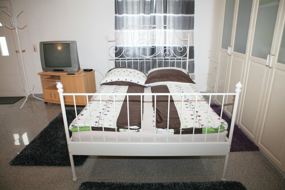 Фото White House Bochum Ehrenfeld