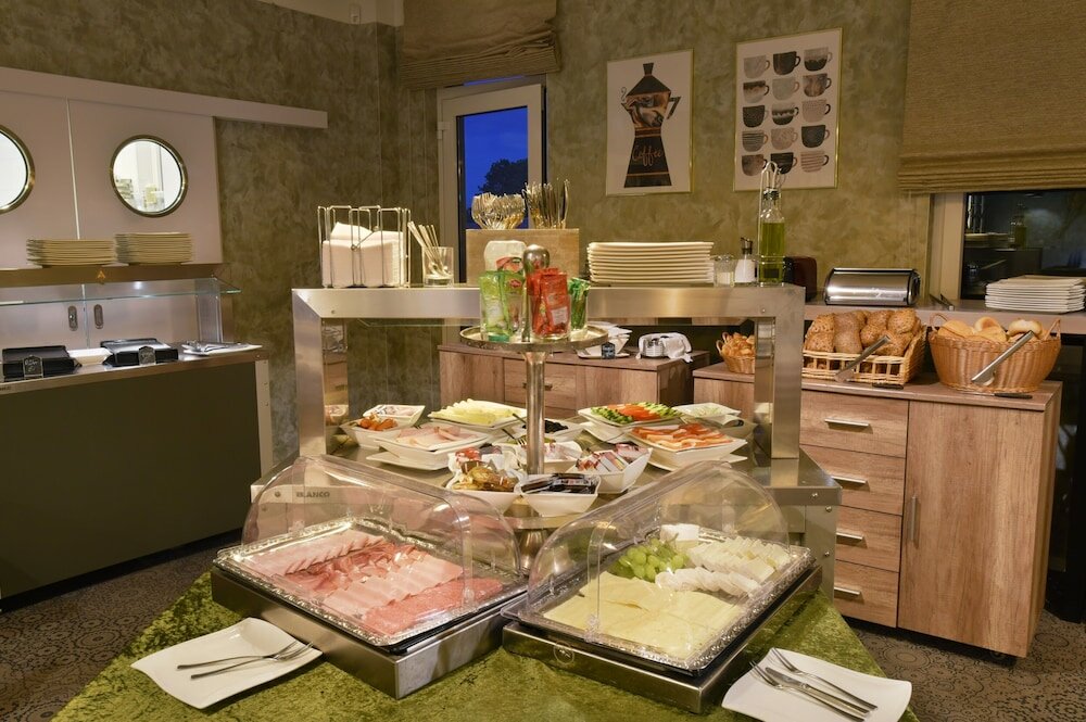 Фото K-Apart Hotel & Boardinghouse