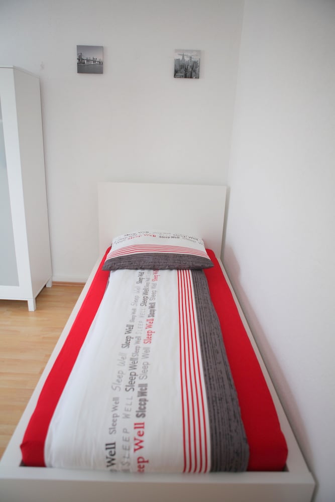 Фото White House Bochum Ehrenfeld