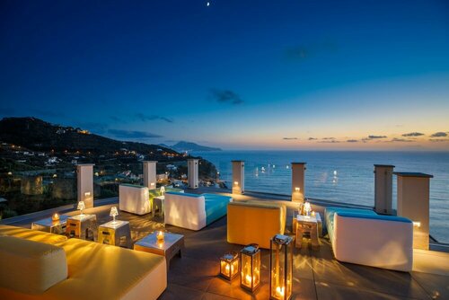 Внешний вид отеля Villa Fiorella Art Hotel в Масса-Лубренсе, фото 3