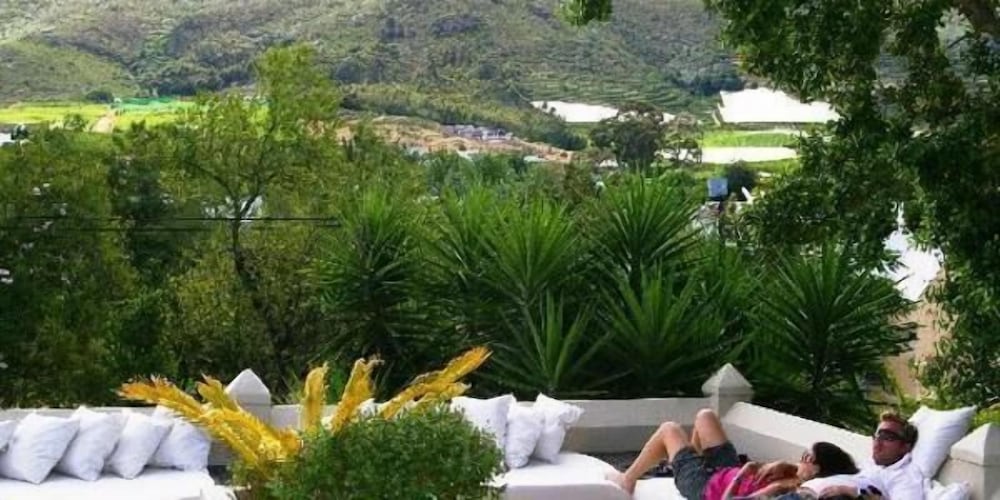 Фото The Royal Hotel