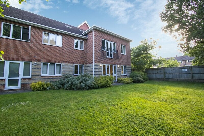 Апартаменты Berkshire Rooms-Bracknell