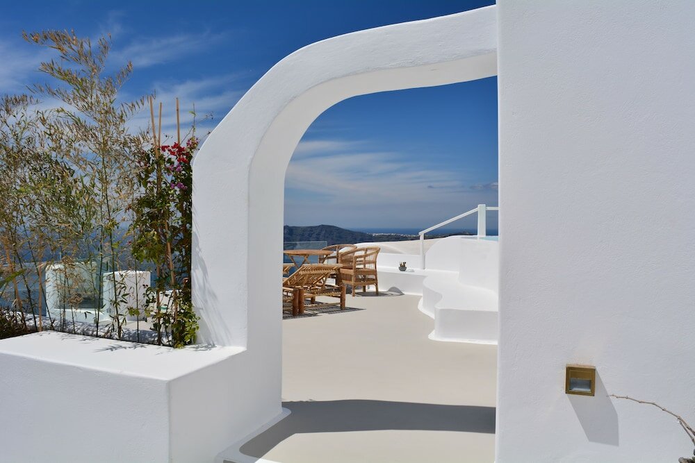 Фото Cocoon Suites