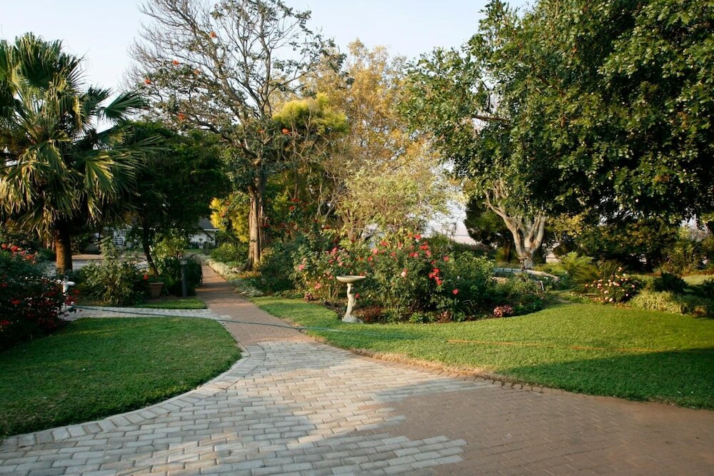 Фото Dusk to Dawn Guesthouse