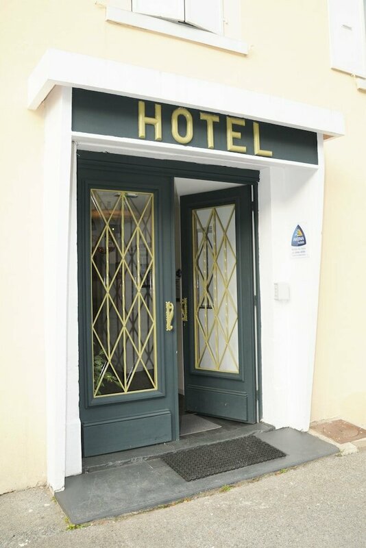 Гостиница Kyriad Direct Morez