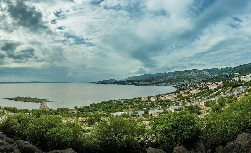 Фото Mediteran kamp Mobile Homes in Camping Klenovica