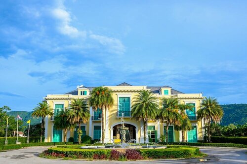 Гостиница Chateau de Khaoyai Hotel & Resort