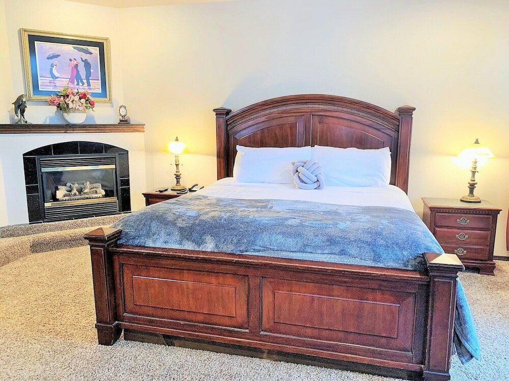 Фото Breakers Boutique Inn