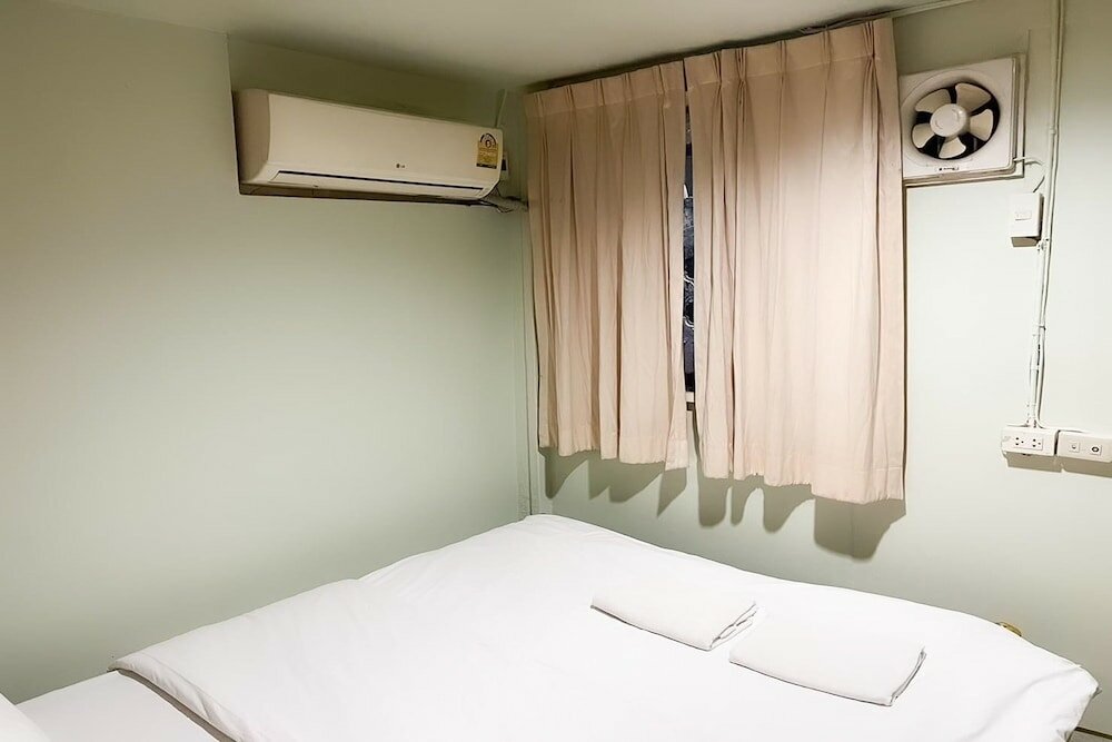 Фото Freesia Saladaeng Silom Apartments