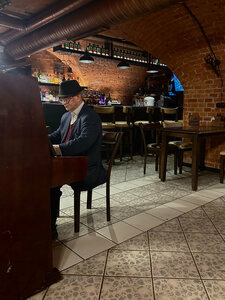 Reduit (Kaliningrad, Litovskiy Val Street, 27), bar, pub