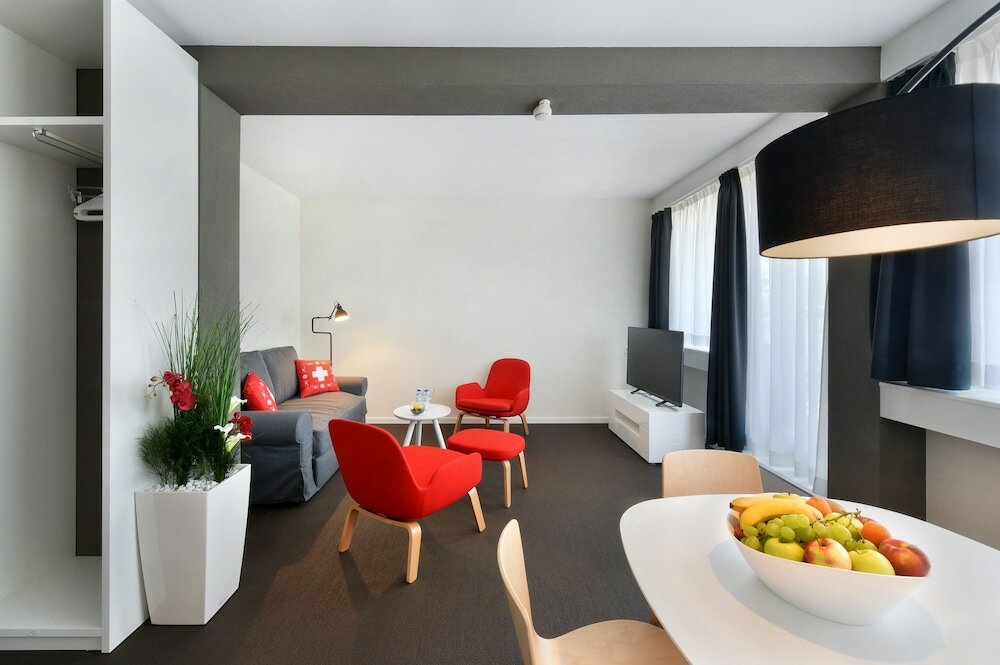 Фото Home Swiss Hotel