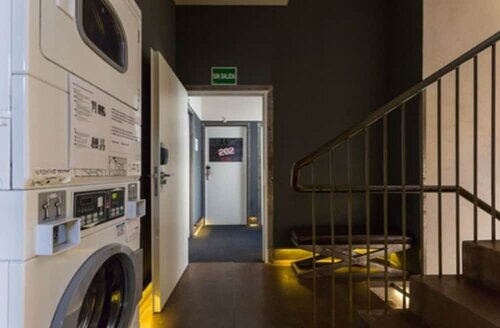 Гостиница Black Swan Hostel Sevilla в Севилье