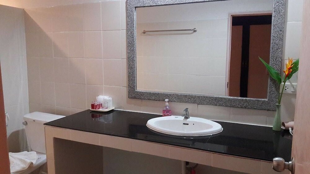 Фото Aonang Cliff Mountain New Resort